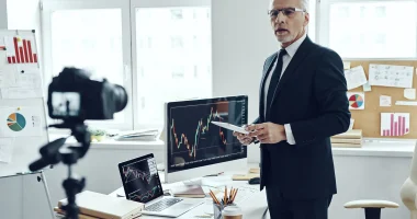 Партнёр вышел из проекта, но требует долю — что делать